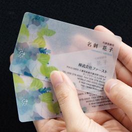 名刺作成は素材の工夫がポイント